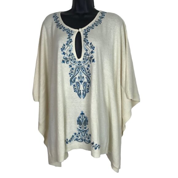 LUCKY Brand Bohemian Poncho With Beautiful Blue Floral Embroidery Size M/L - Picture 4 of 7